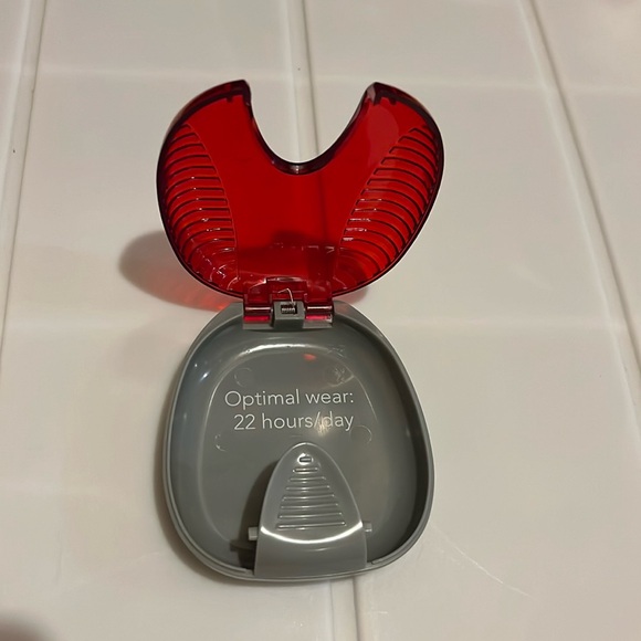$1 Add-On Retainer Case Invisalign, Mouth Guard, Dental Device Storage Container - Picture 2 of 2